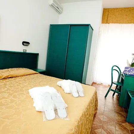 Iride & Hotel 3*